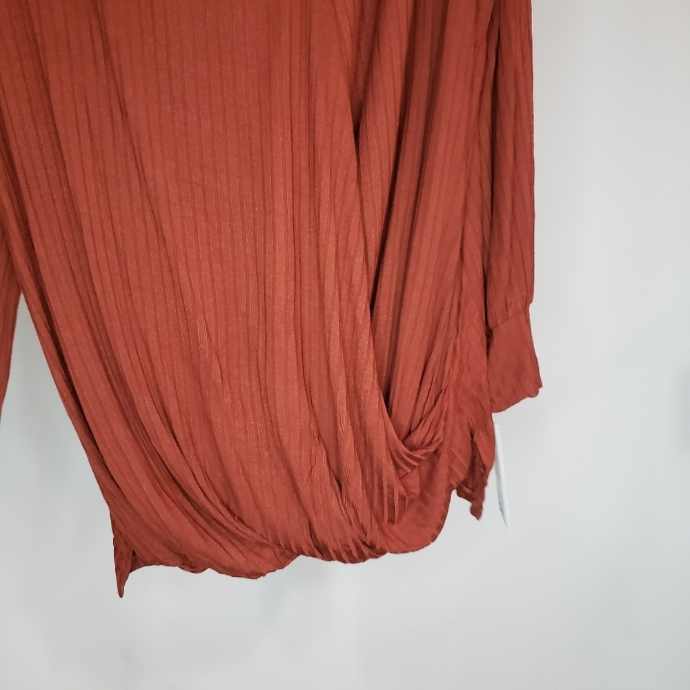 NWT Single Thread Ribbed‎ Wrap-front Top In Fried Brick Size 2X - Picture 10 of 12